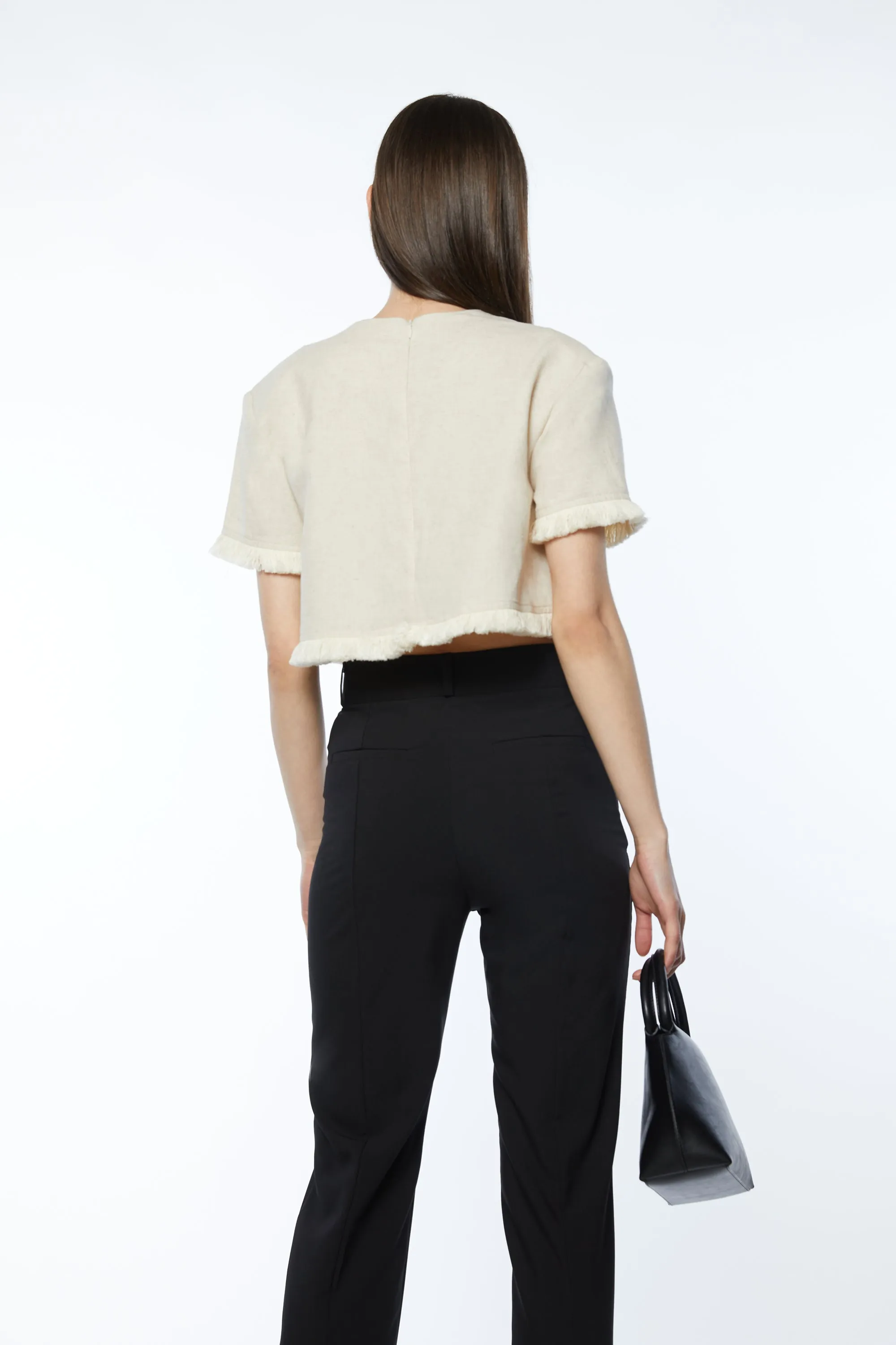 CROPPED TOP WITH FRINGED TRIMS