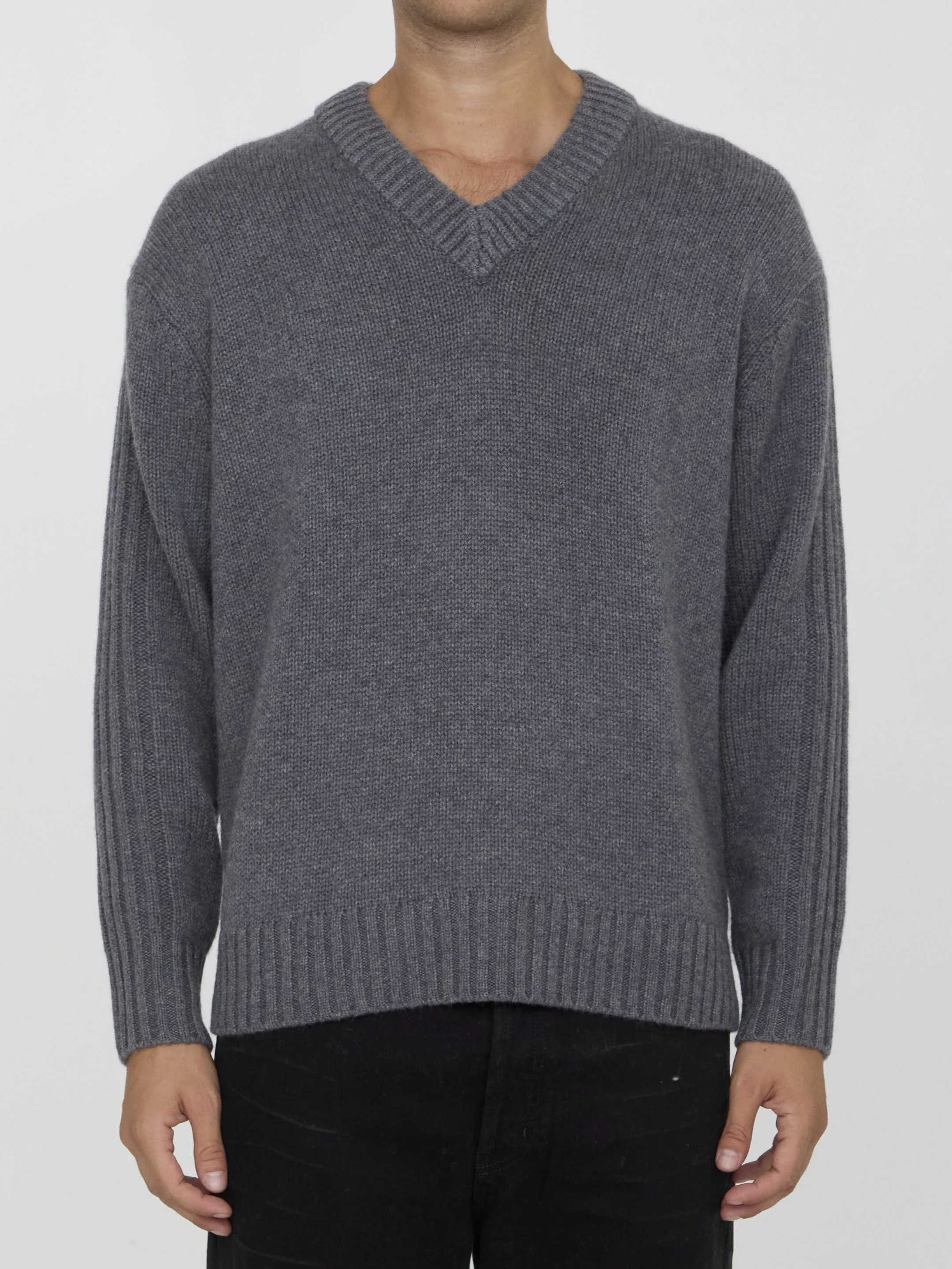 Lisa Yang Dan Sweater In Gray